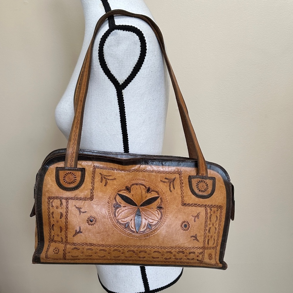 Astro Vintage Leather Shoulder / Hand Bag
